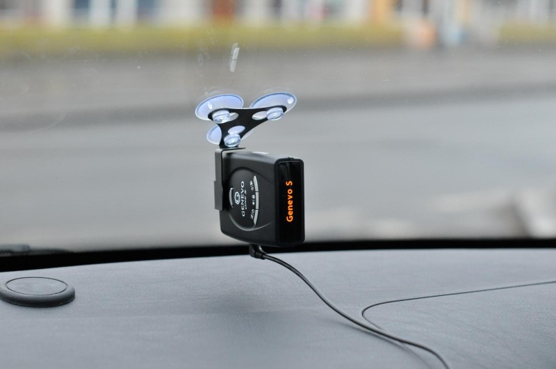 Antiradar GENEVO ONE S v aut�