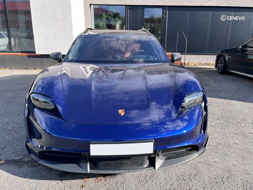 Radar detector in Porsche Taycan